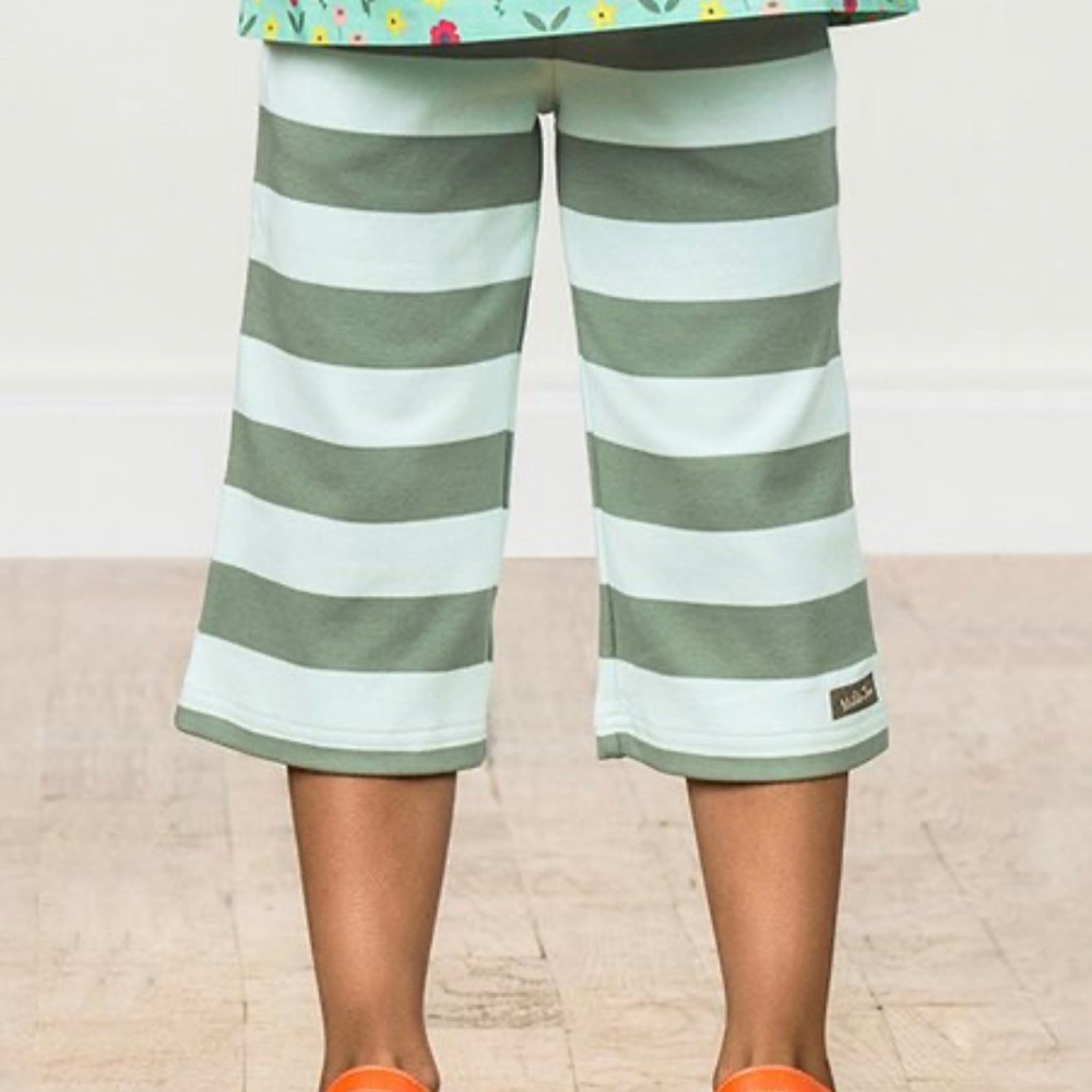 Matilda Jane Win it Bermuda Shorts - Size 2